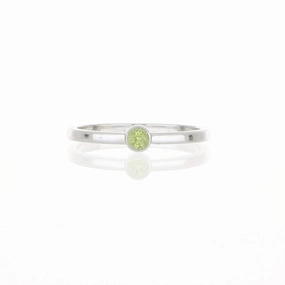 14k White Gold Bezel Peridot Ring