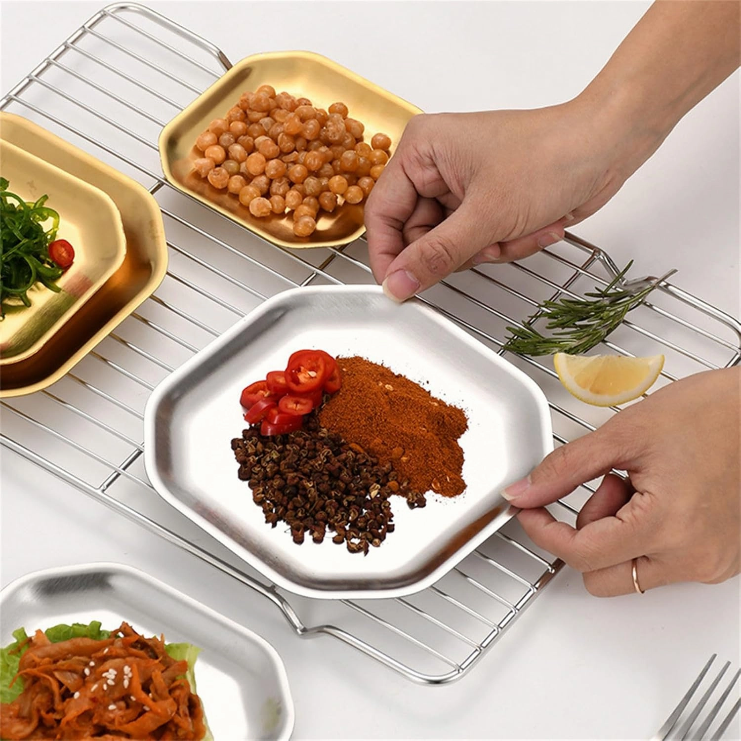 4pcs Efficient Gold/Silver Stainless Steel Plates Sturdy And Stackable Dishes For Camping Picnics And Family Meals