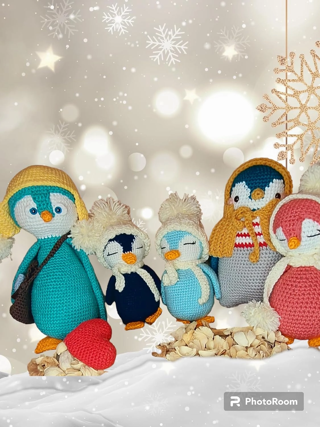 Amigurumi Penguins with hat, bag and fish Crochet Toy soft and cute for kids. Handmade soft yarn Acrylic/cotton. (Penguin with fish) all about hands