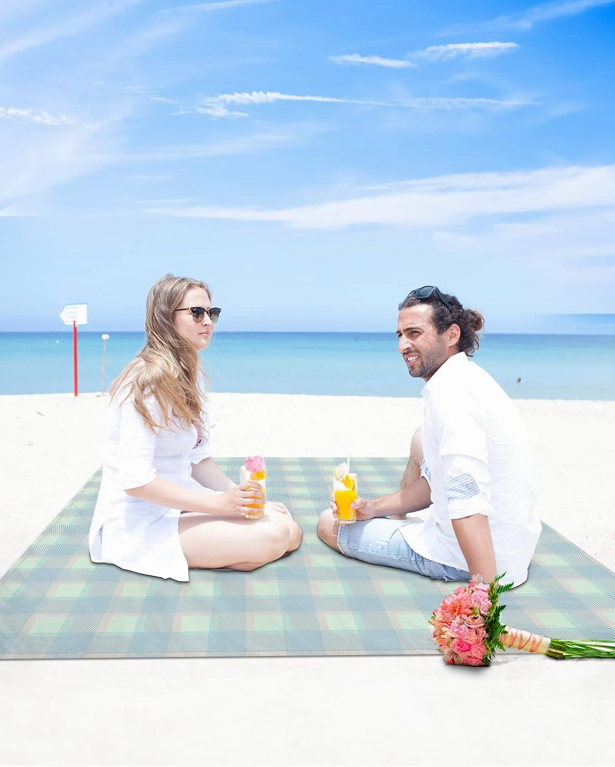 Beach Blanket Sandproof, Elegent Plaid Waterproof Beach Mat Lightweight Quick Drying Picnic Blanket Beach Essentials for Travel Camping Hiking 83x79in