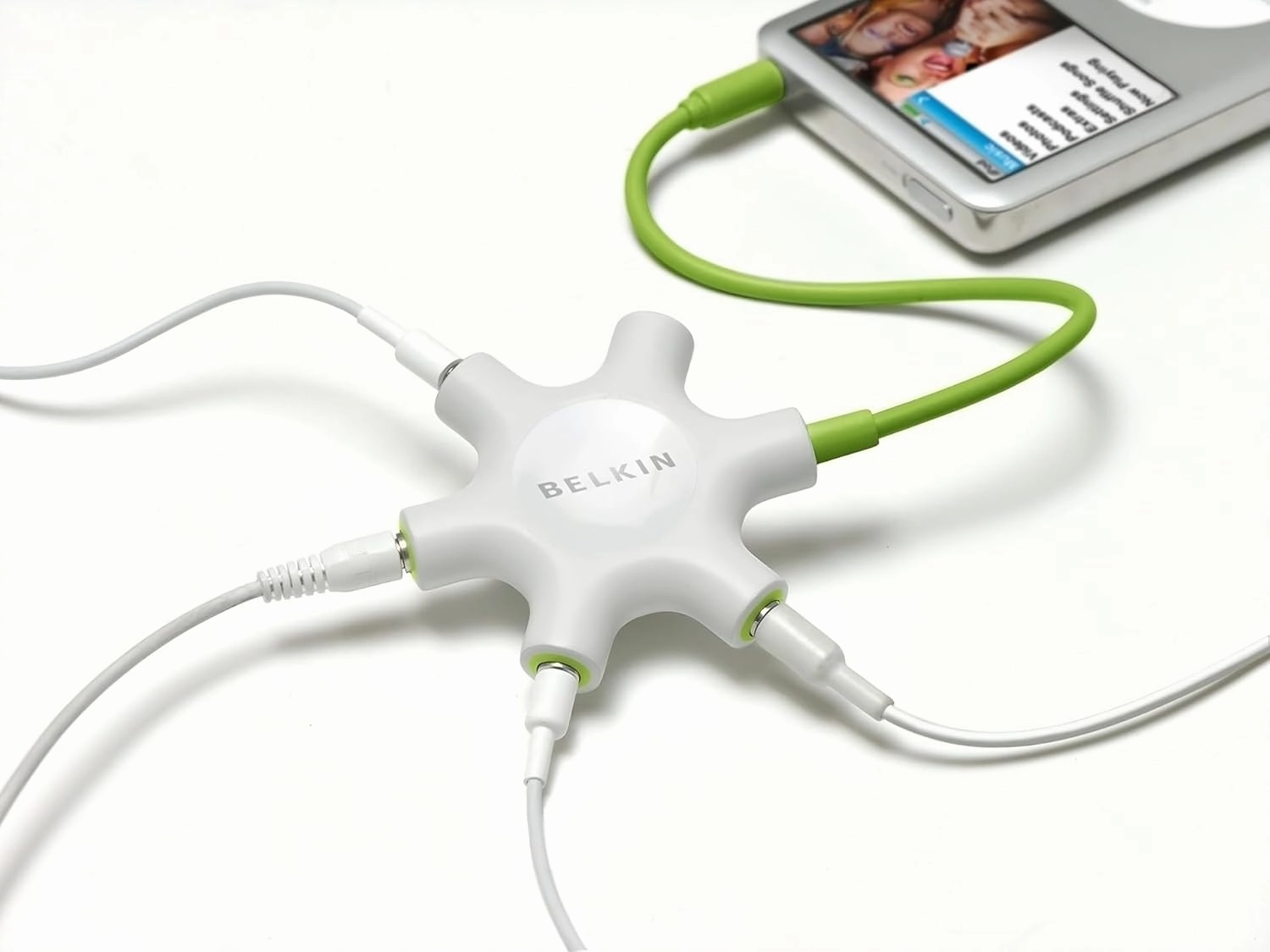 Belkin Rockstar 5-Jack Multi Headphone Audio Splitter (Light Green) - Headphone Splitter Designed To Connect Up To 5 Devices For Classrooms, Audio Mixing & Shared Experiences - For iPhone, iPad & More