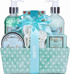 Cosmetics Relaxing at Home Spa Bath Kit - Fresh Chamomile Scent - 7 Pcs Bath & Body Gift Set for Women - Includes Shower Gel, Body Lotion, Body Scrub, Bath Salts, Soap, Loofah & Nice Basket