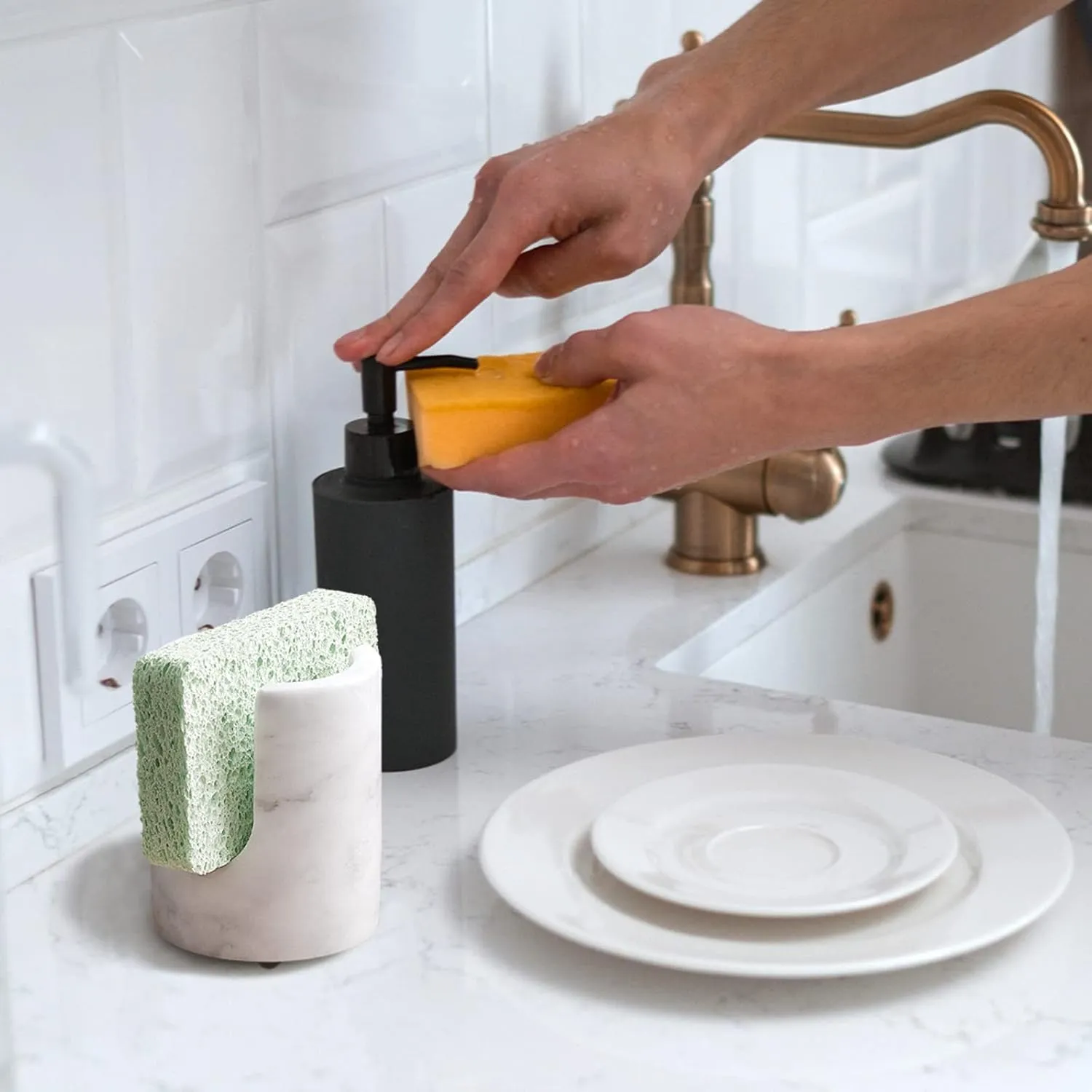 EverbKing Marble Sponge Holder: Rustic Farmhouse Kitchen Decor, Scouring Pad & Sponge Rack