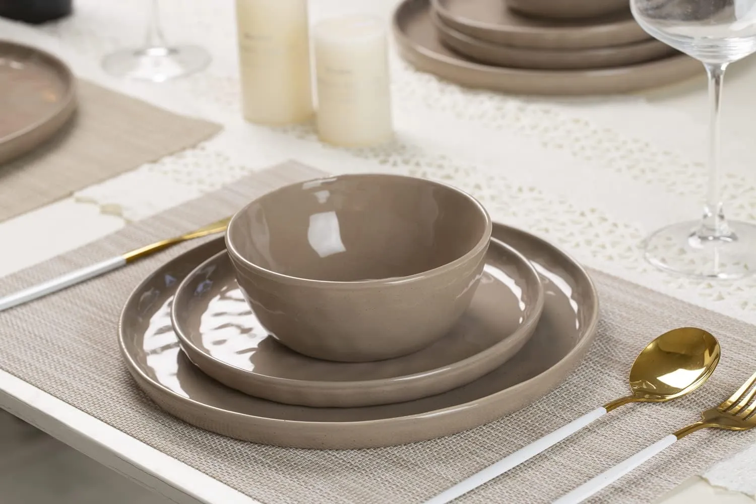 Famiware Mars Plates and Bowls Set, 12 Pieces Dinnerware Sets, Dishes Set for 4, Cinnamon Brown