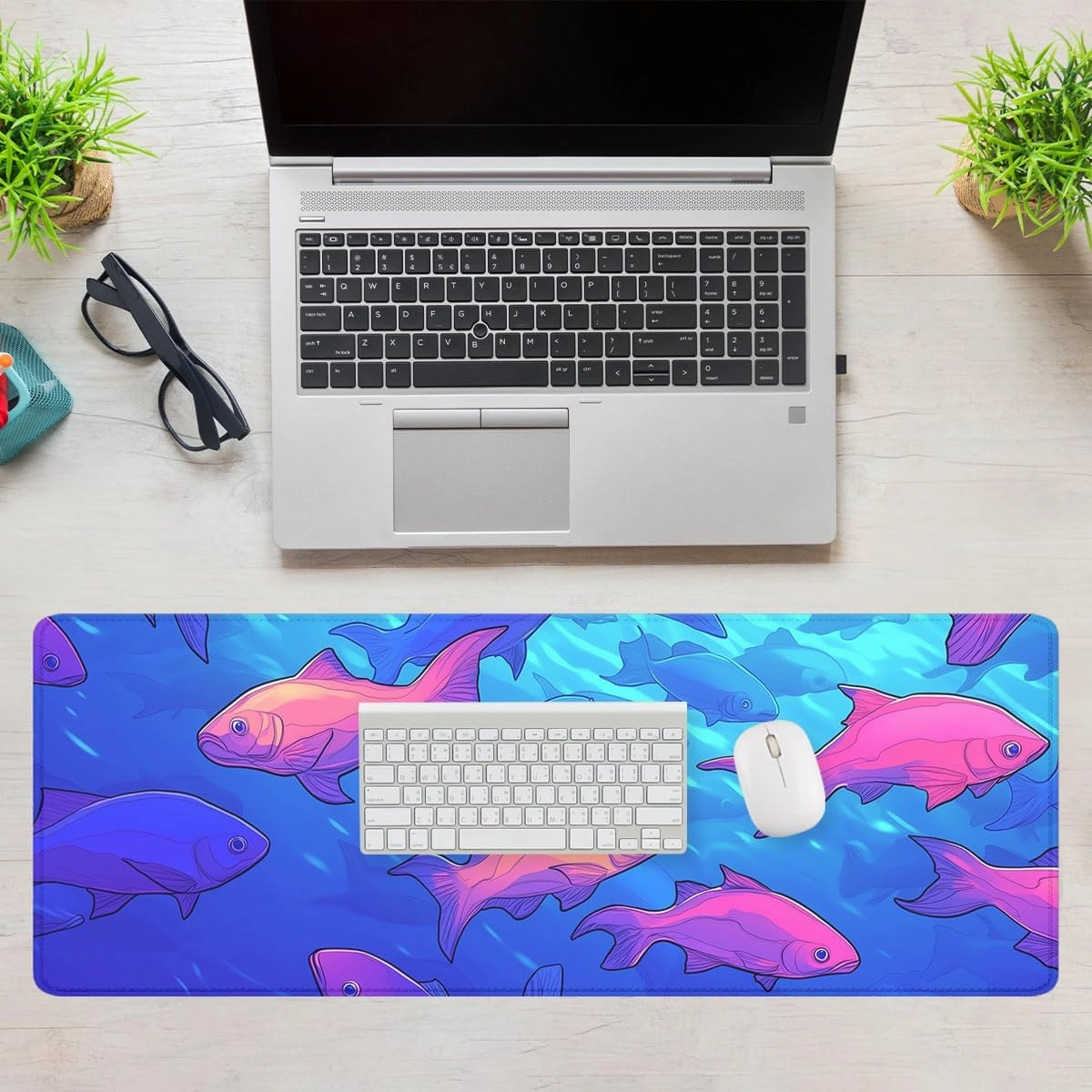 Fish Gaming Mouse Pad Desk Pad Colorful Sea Animals Red Blue Fish Tank XL Mouse Pad Large Mousepad Extended Laptop Keyboard Mat Gaming Desk Pad Mouse Mat Office Computer Keyboard Laptop Home