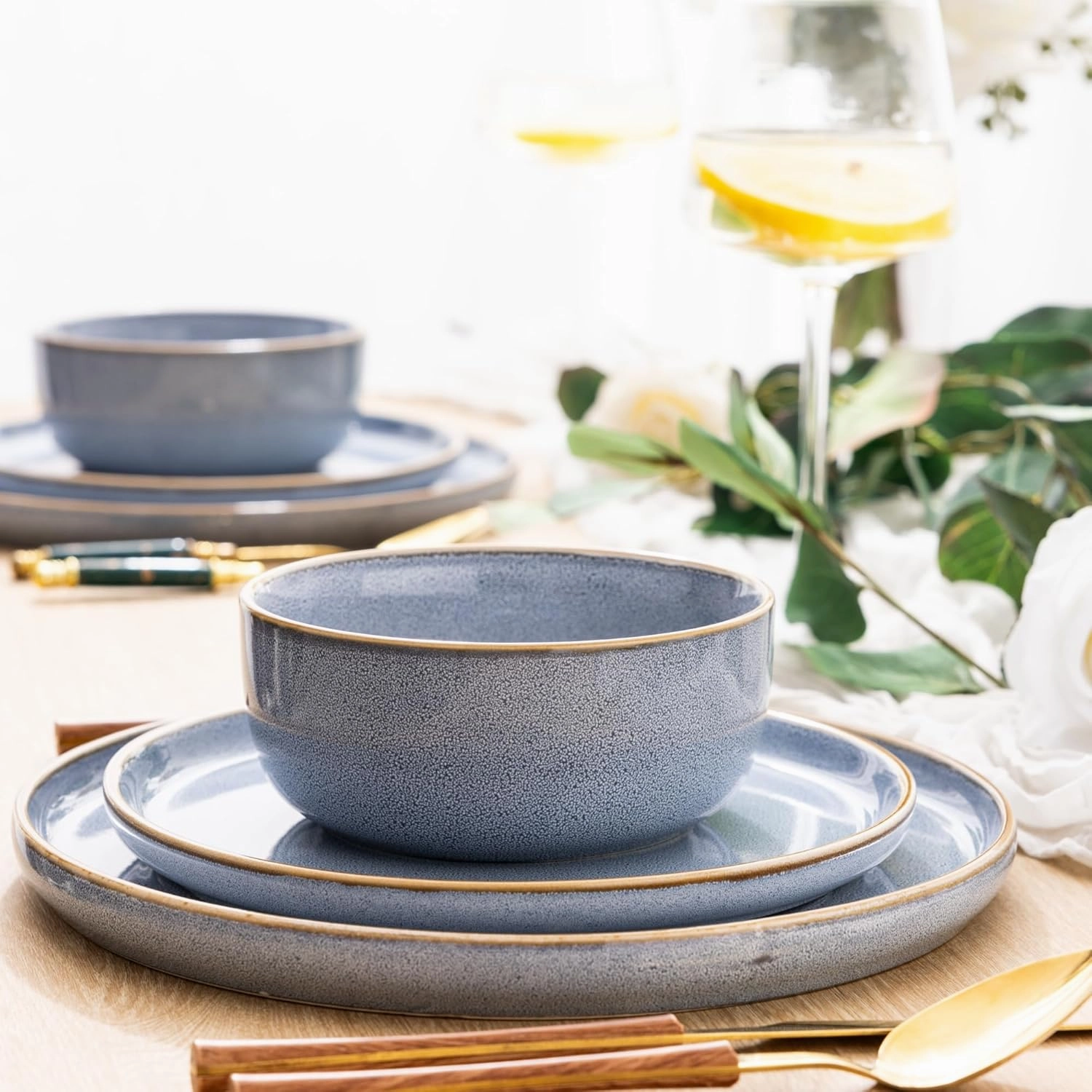 GBHOME Ceramic Dinnerware Sets for 4, 12 Pieces Stoneware Plates and Bowls Sets, Scratch Resistant Dishe Set for Dinner, Dishwasher & Microwave Safe, Brunnera Blue