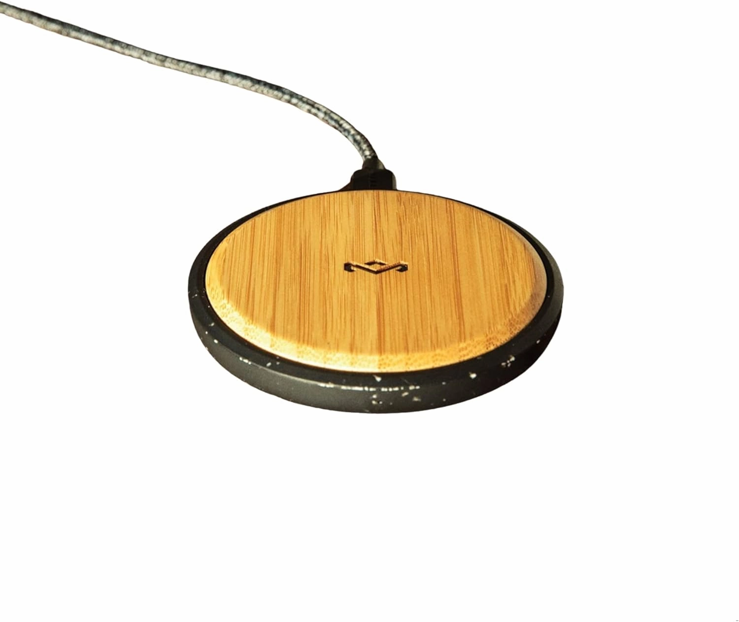 House of Marley One Drop: Qi-Certified Wireless Charging Pad Made with Sustainable Materials