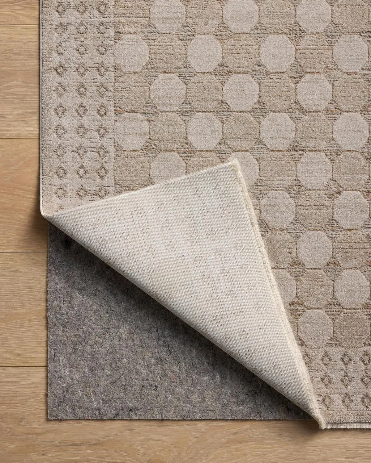 Loloi Amber Lewis Cali Collection CIL-01 Taupe/Natural 6'-7" x 9'-2", .25" Pile Height, Area Rug
