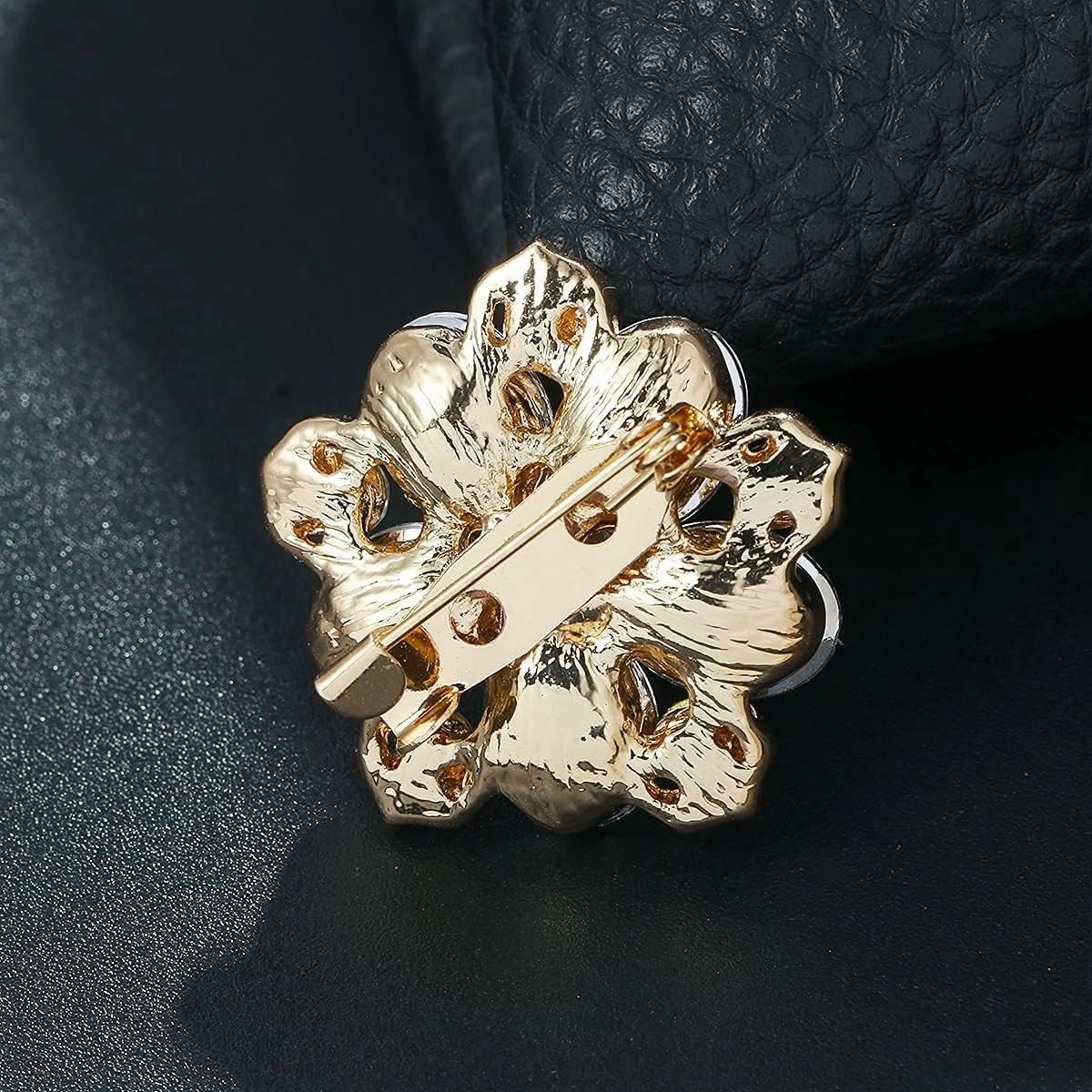 Lot 12pcs Assorted Crystal Rhinestone Flower Brooch Pin Set for Women DIY Bridal Wedding Bouquet Kit
