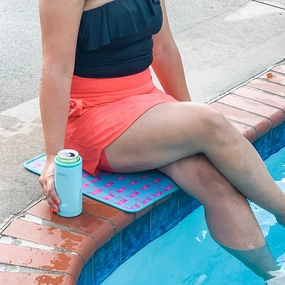 Neoprene Poolside Seating Mats: Flamingo Floats
