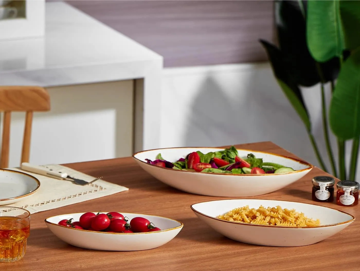 ONEMORE Serving Bowls for Entertaining, Large Serving Dishes Set of 3 Serving Platters and Trays for Parties - Ceramic Oval Plates for Dinner Food Fruit Salad Side Dishes - 10/25/35 oz - Creamy White