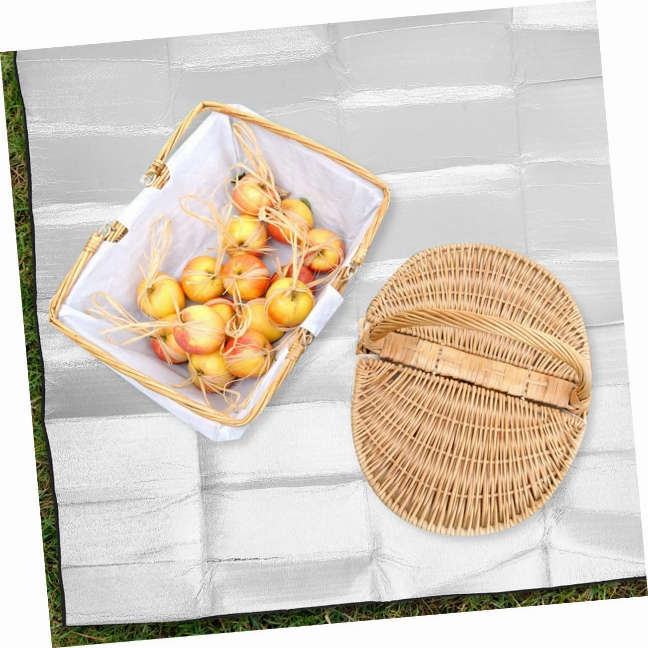 Portable Multipurpose Picnic Cushion Mat Thickened Outdoor Seat Pad Crawling Mat for Boys and Girls Tarp for Tent Camping for Picnics Beach and Outdoor Activities