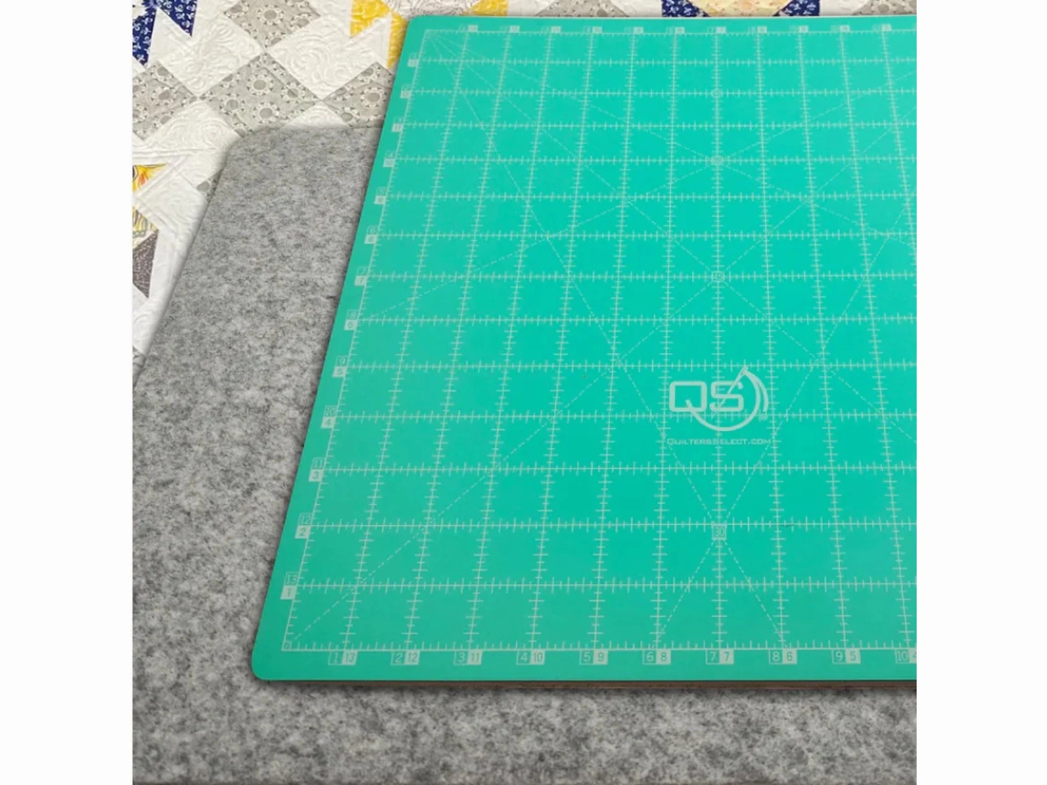 Quilters Select Wool Press & Cut Mat - 14" x 14"