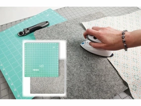 Quilters Select Wool Press & Cut Mat - 14" x 14"