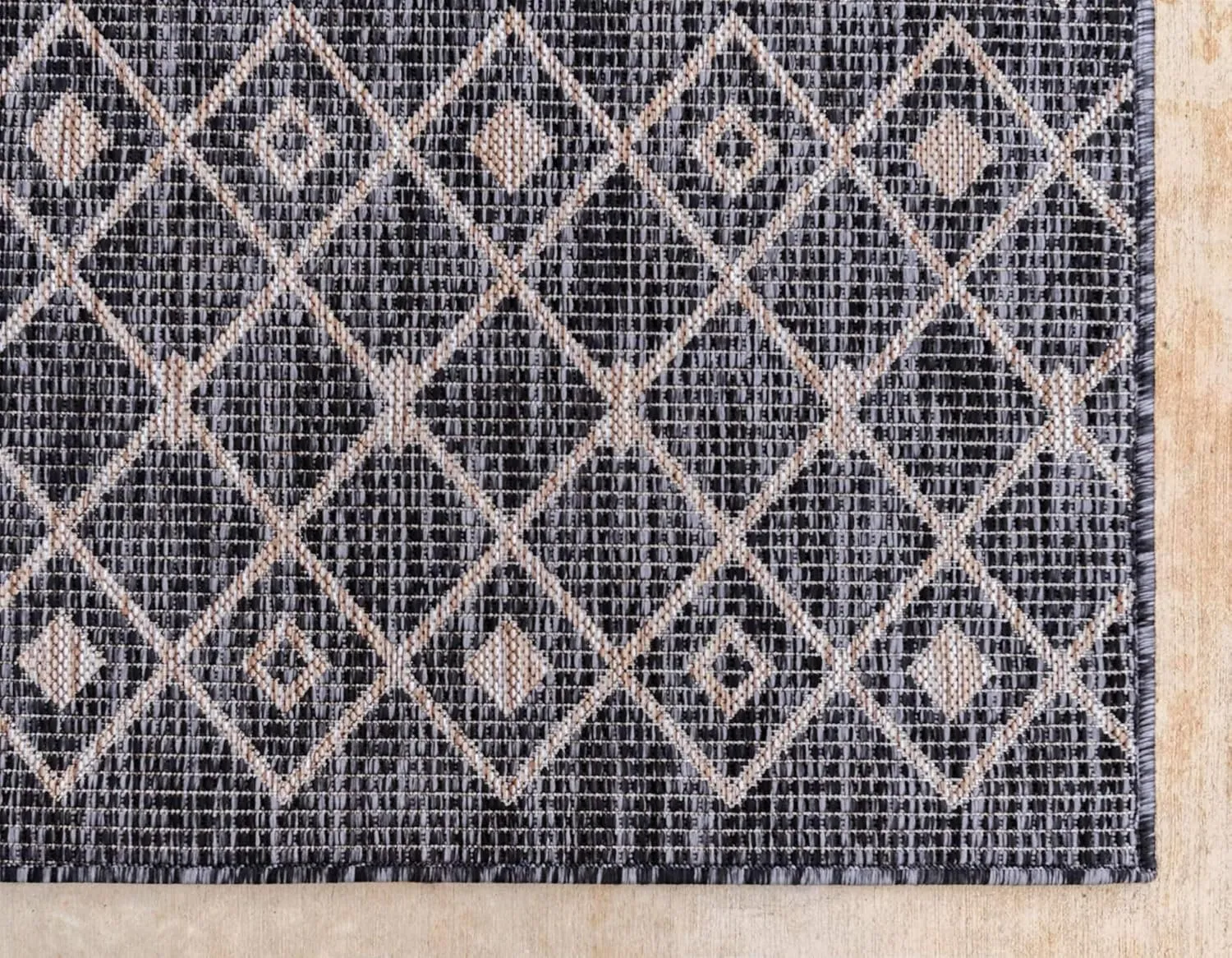 Unique Loom Outdoor Trellis Collection Area Rug - Tribal Trellis (2' x 6' 1" Runner, Charcoal Gray/ Natural)