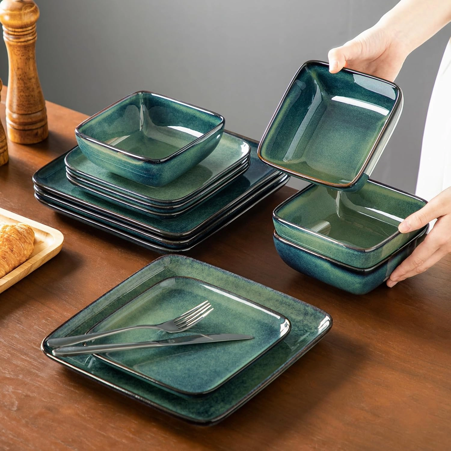 vancasso Stern Green Dinner Set Square Reactive Glaze Tableware 12 Pieces Kitchen Dinnerware Stoneware Crockery Set with Dinner Plate, Dessert Plate, Bowl Service for 4